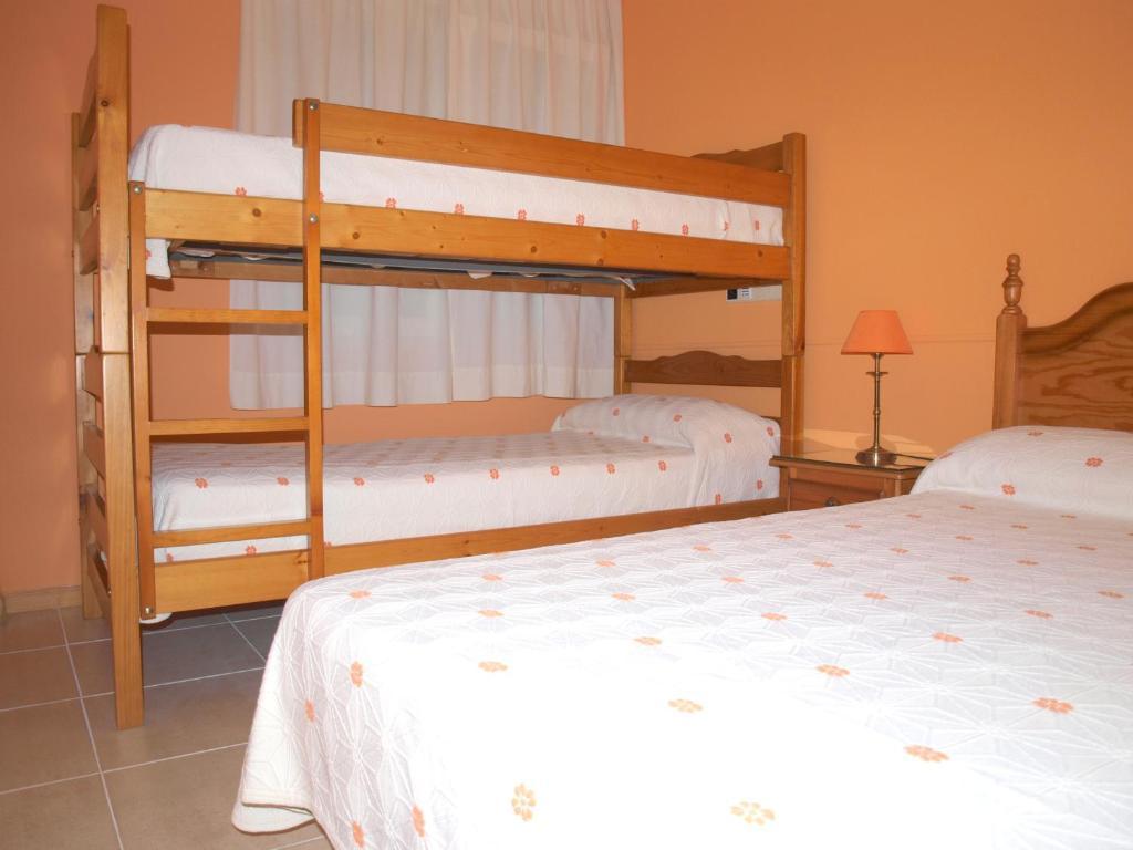 Hostal El Parque San Martín de la Vega Екстериор снимка