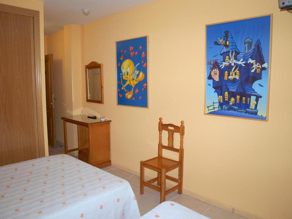 Hostal El Parque San Martín de la Vega Екстериор снимка