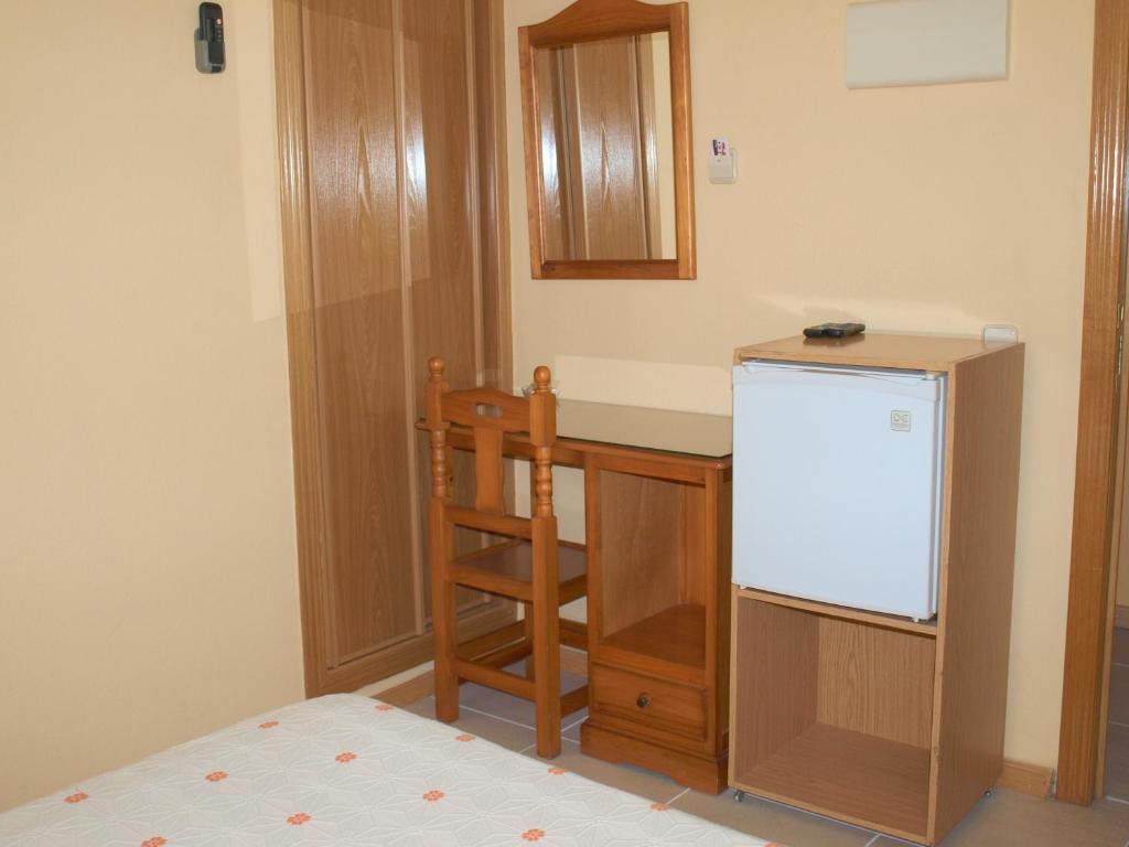 Hostal El Parque San Martín de la Vega Екстериор снимка