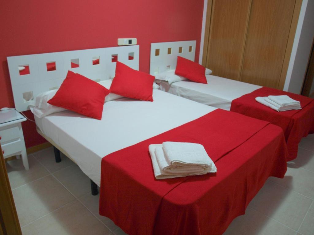 Hostal El Parque San Martín de la Vega Екстериор снимка