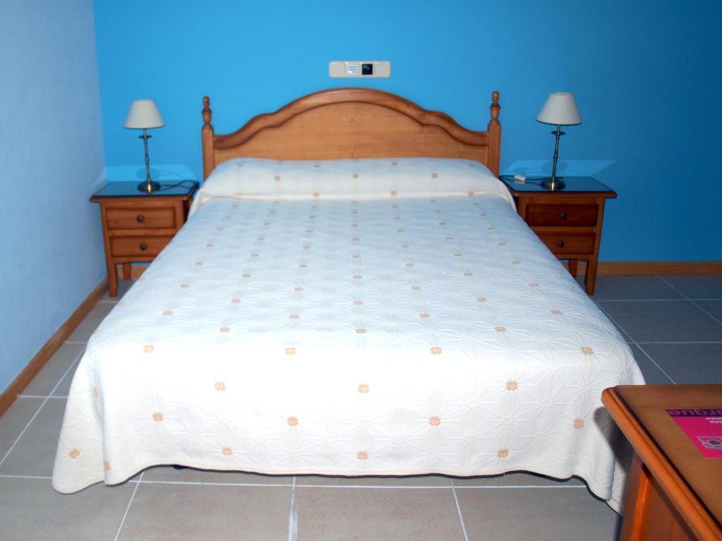 Hostal El Parque San Martín de la Vega Екстериор снимка