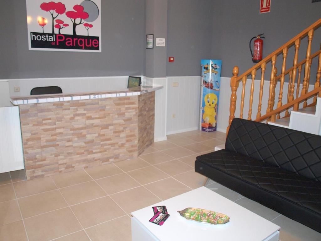 Hostal El Parque San Martín de la Vega Екстериор снимка